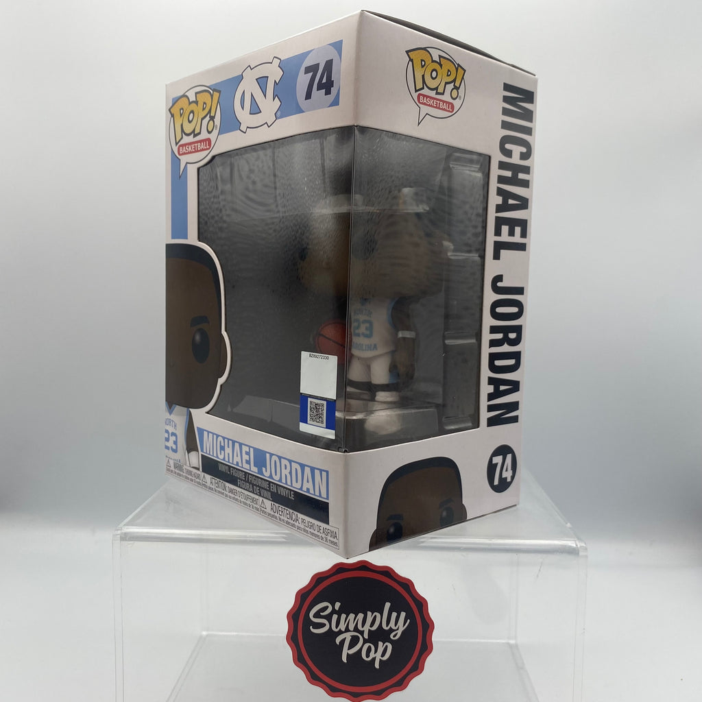  NBA Pop! Vinyl Figure Michael Jordan (UNC White) [74